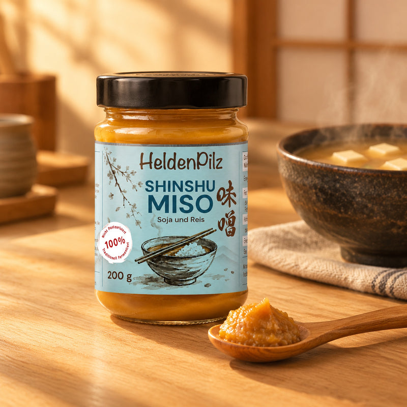 Shinshu Miso im Glas, 200 g, mit Holzlöffel und Misosuppe